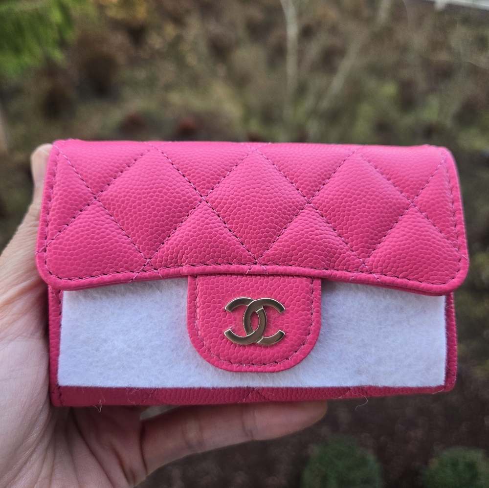 NWT Chanel Caviar Card case